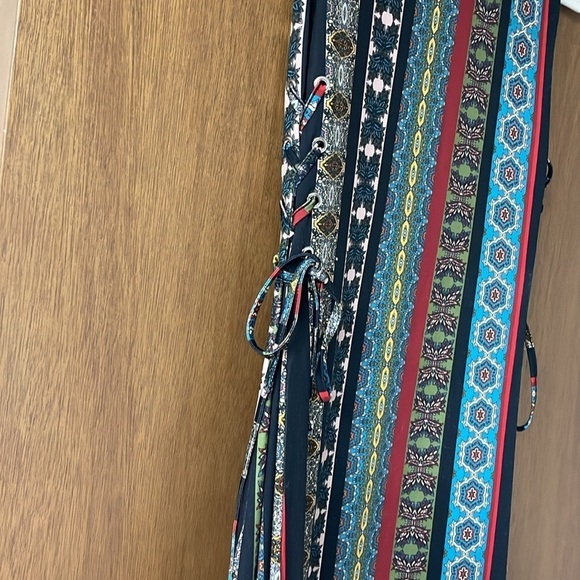 T Tahari boho lace up sides dress - Picture 3 of 6